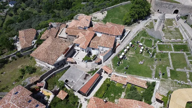 Tirana & Krujë